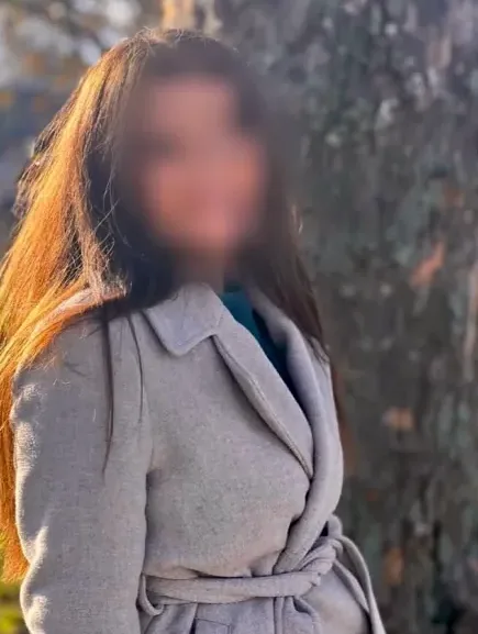 Abril, 29 años