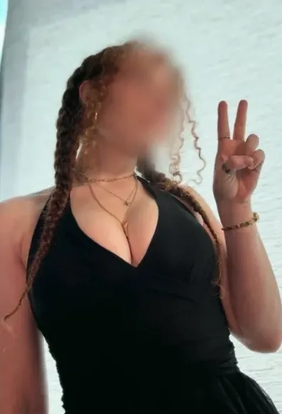 Valentina, 25 años