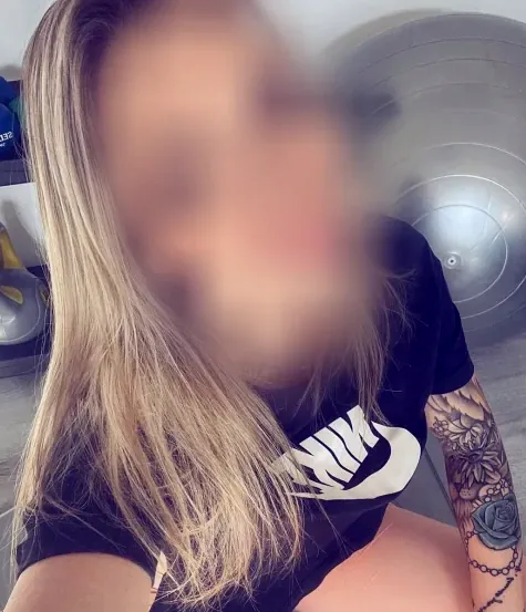 Yesenia, 21 años